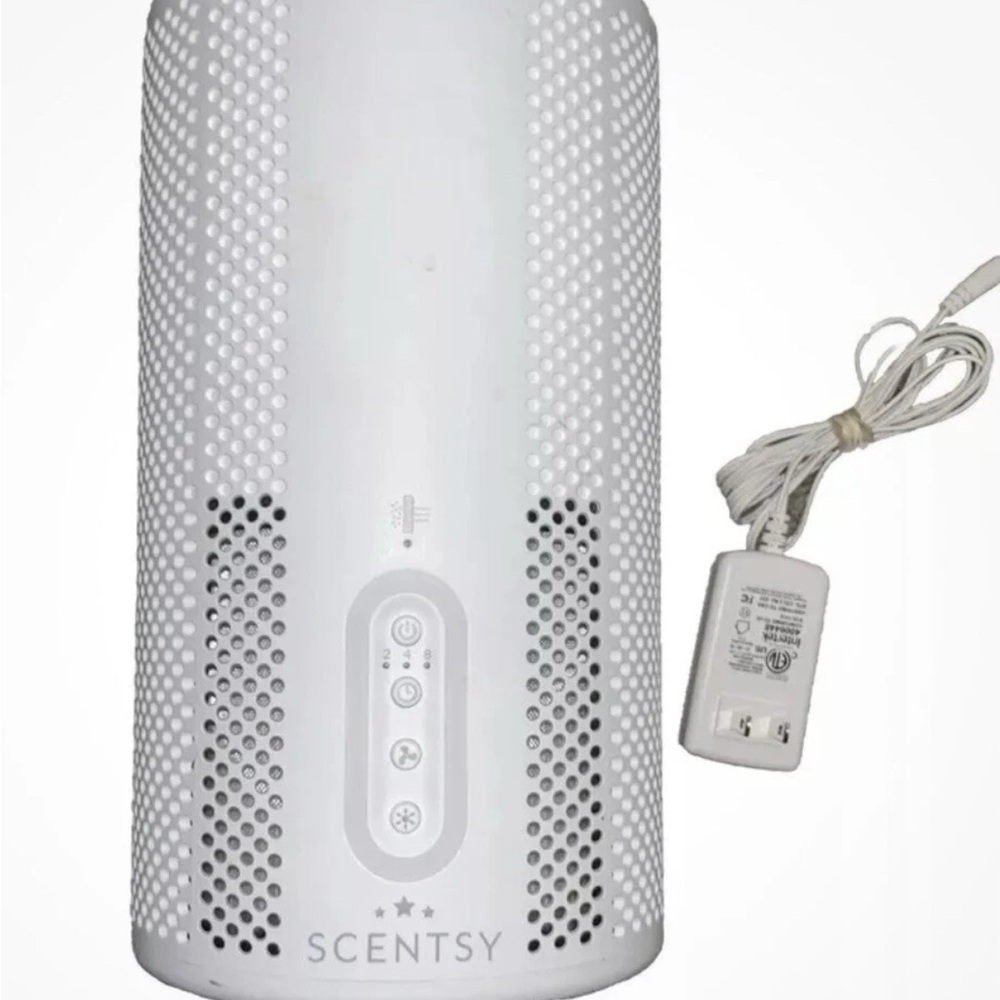 Scentsy White Air Purifier with Adapter